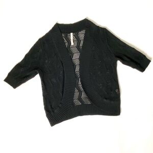 Leo & Nicole Cropped Short Sleeve Sweater